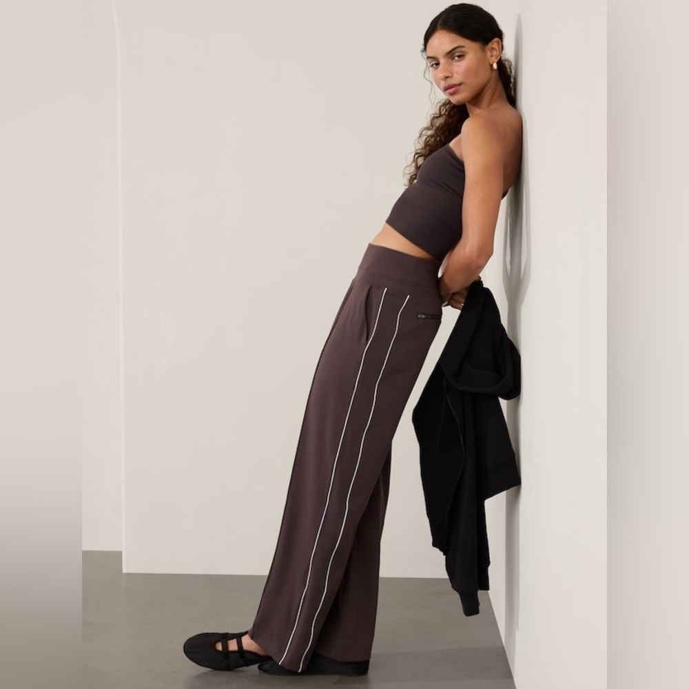 NWT Athleta Venice Track Stripe Wide Shale/White Leg Pant Size XS/T